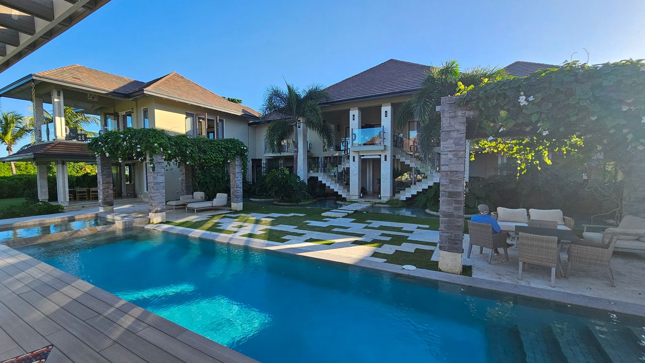 Arrecife 28 - Luxurious 5BR Villa With Ocean Views — photo 3