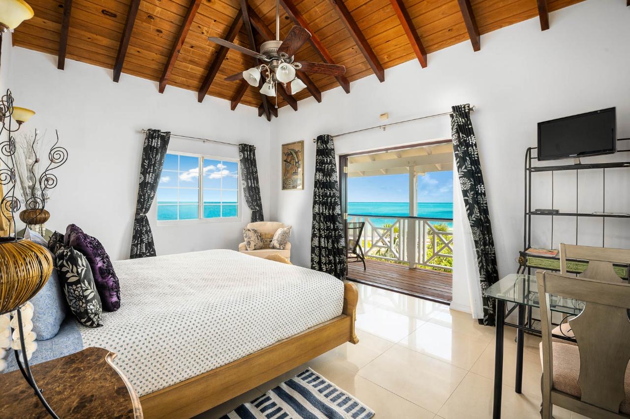 Caribbaway – Private 2.25-Acre Beachfront Villa & Carriage House — photo 5