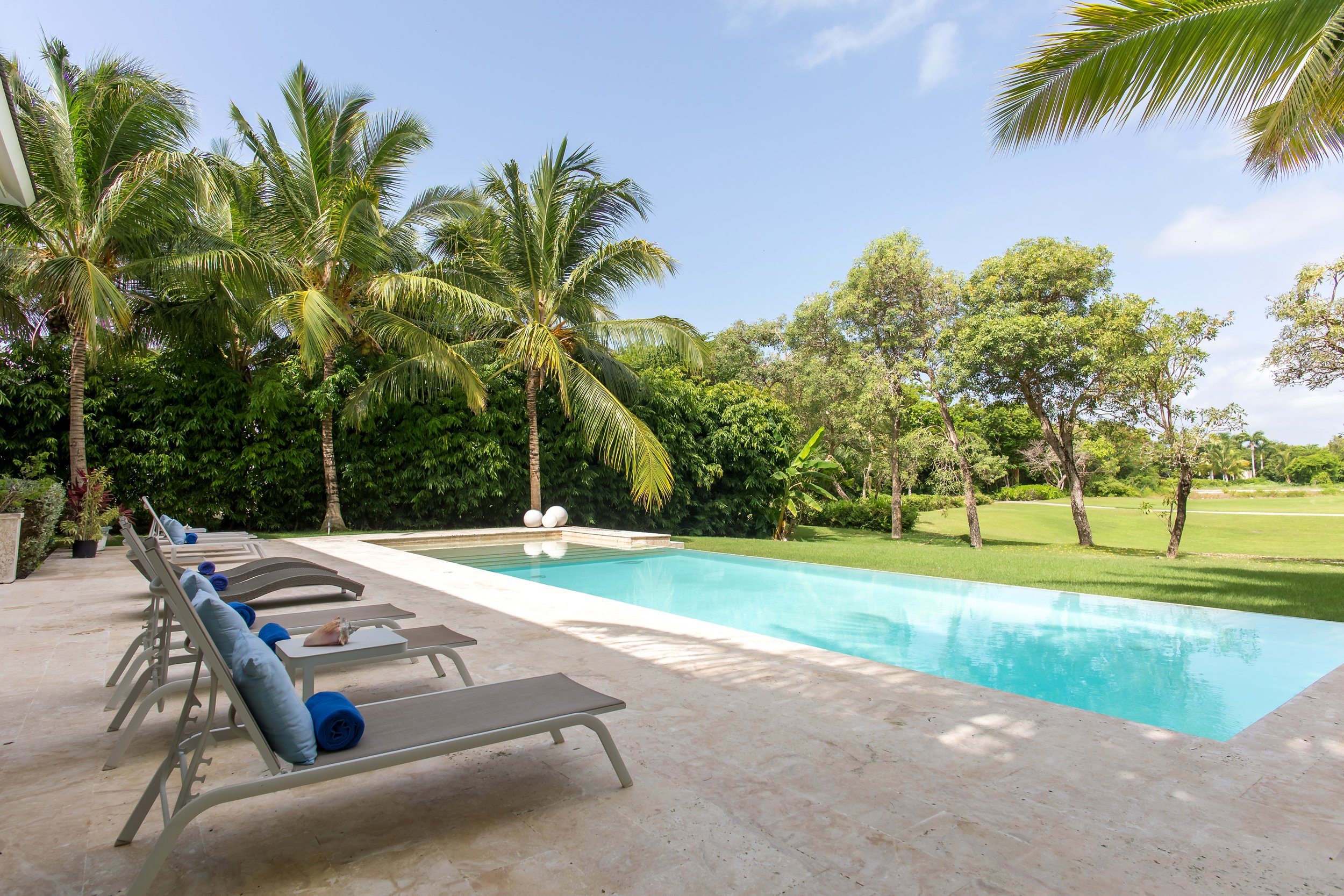 Hacienda B5 — photo 4